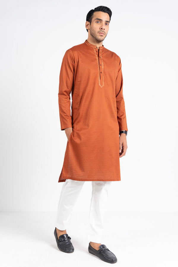 Dyed Embroidered Blended Kurta